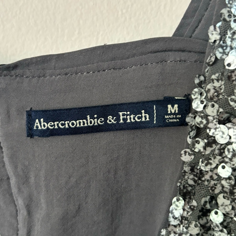 A&F Open Back Silver Sequin Tank - Picture 4 of 5